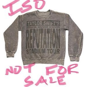 ISO TAYLOR SWIFT REPUTATION CREWNECK